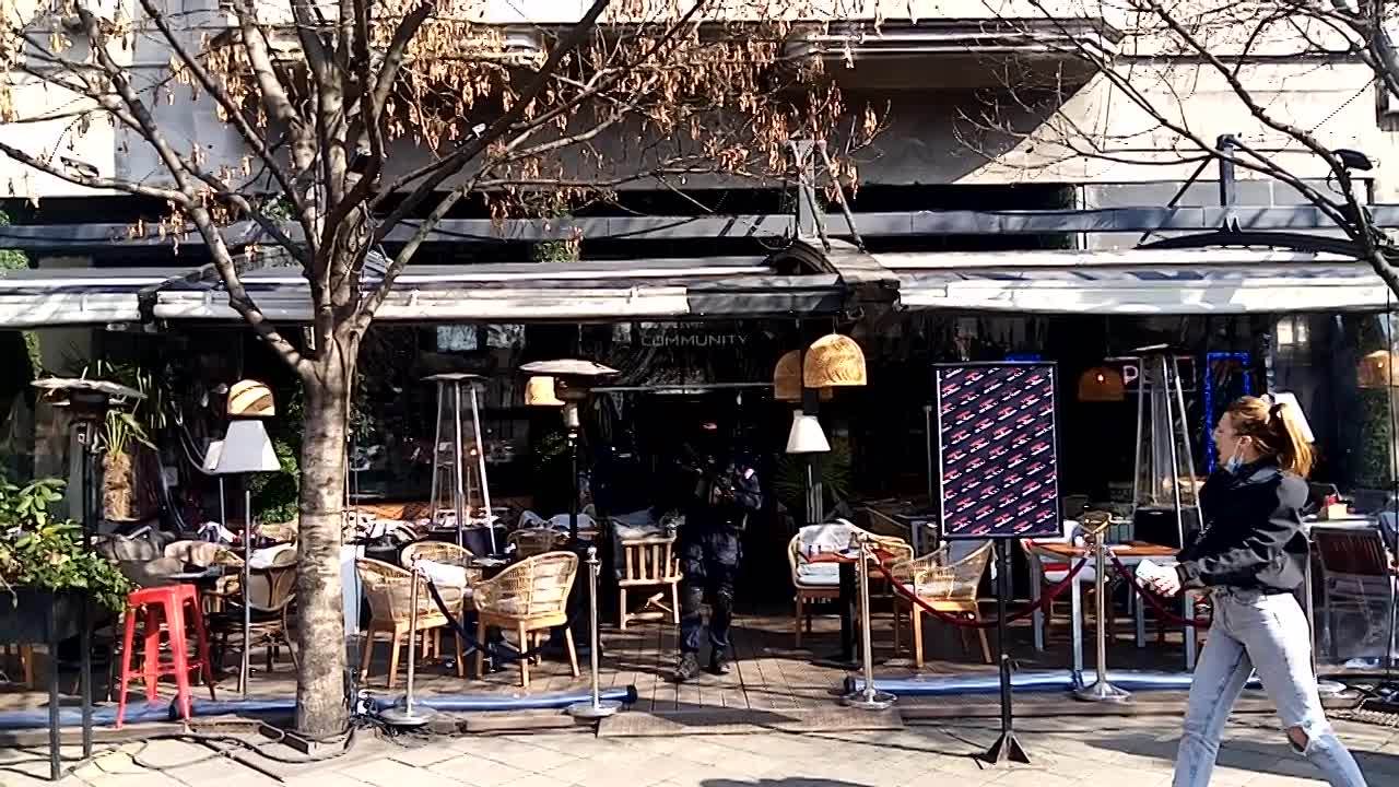  Policija ušla u poznati lokal "Kasina", jake policijske snage na Terazijama (VIDEO) 