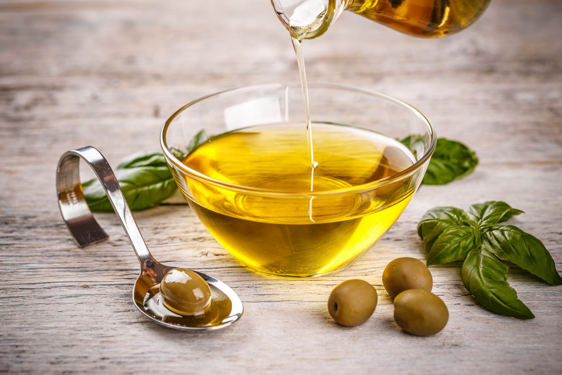 Krađa maslinovog ulja iz marketa u Španiji 