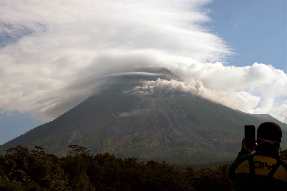  Aktivan vulkan Merapi, prijeti stanovnicima ostrva Java (FOTO) 