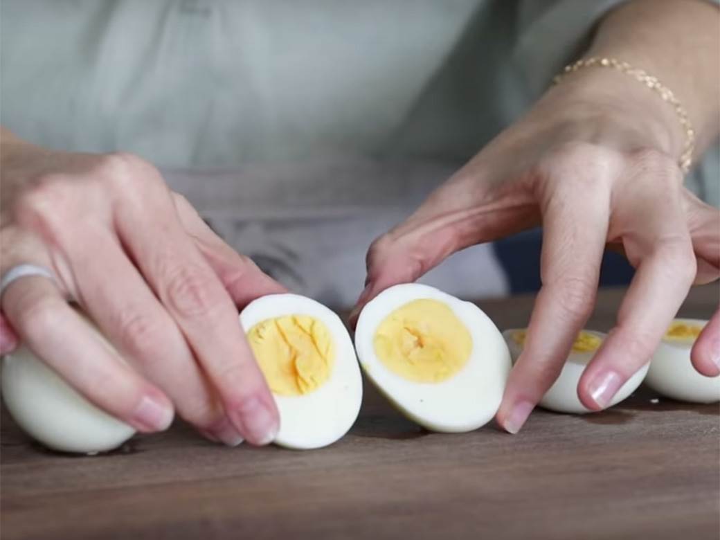  Svi prave 3 greške sa kuvanim jajima, a vrlo su opasne: Jedete ih kada im je istekao rok, a da to i ne znate! 