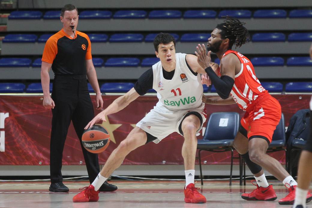  crvena-zvezda-bajern-vladimir-lucic-heroj-utakmice 