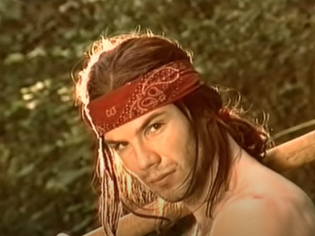  Ako ste se pitale gdje je nestao seksi drvosječa iz Cecinog spota... 