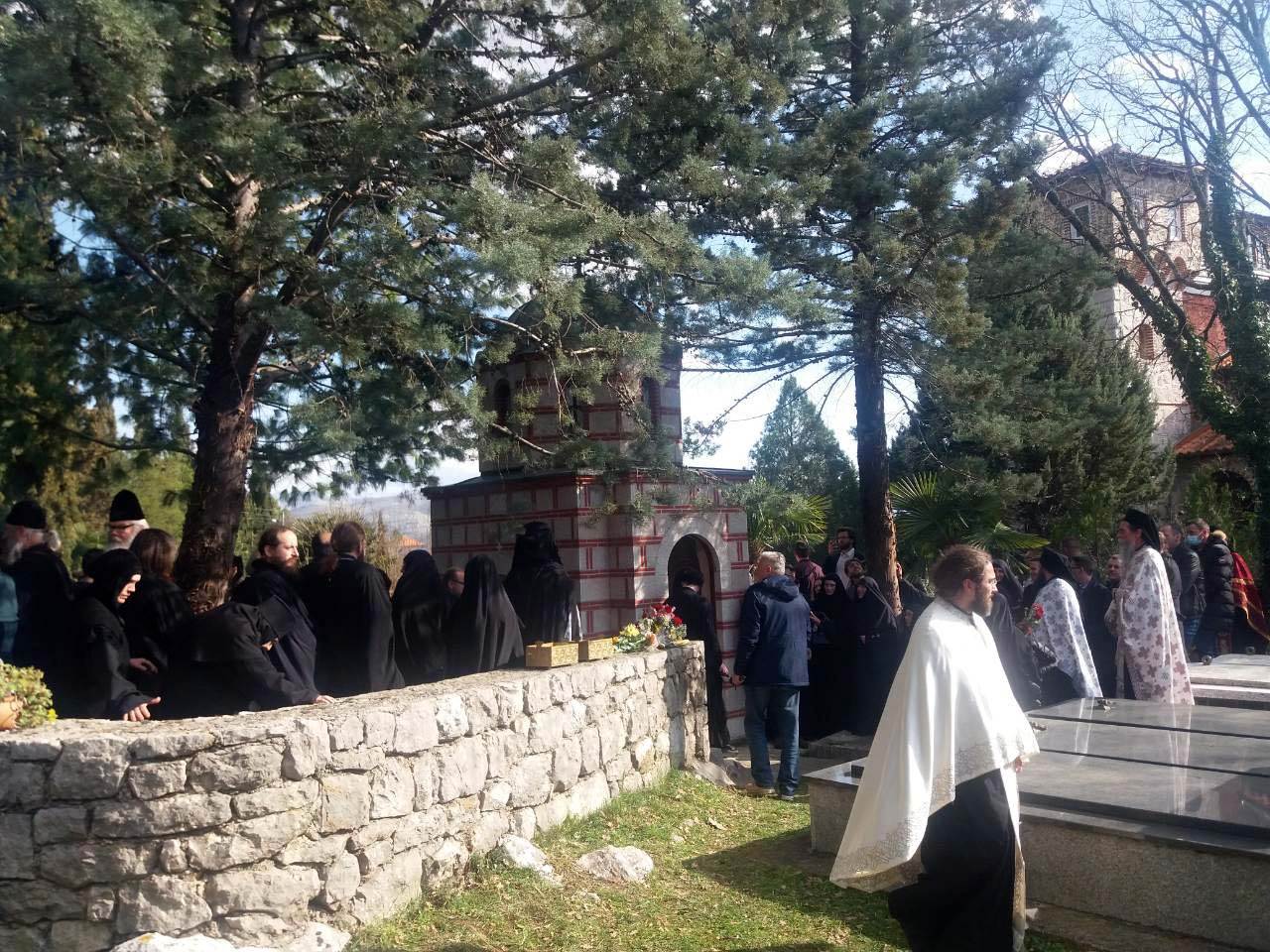  Episkop Atanasije sahranjen u Tvrdošu 