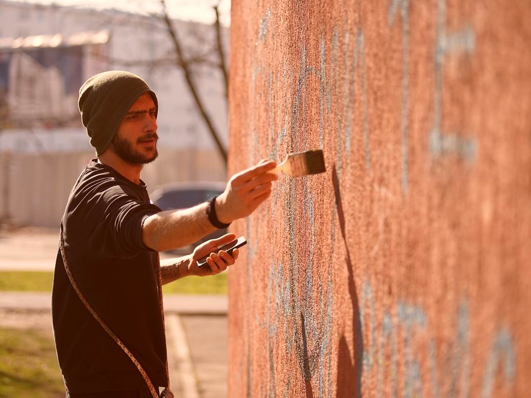  Kako je nastala dobojska galerija murala: "Dabogda te Deni nacrtao na zidu" 