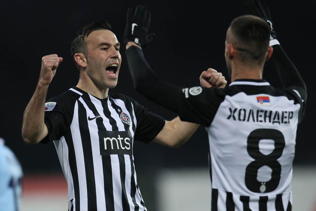  Rad - Partizan 0:5 Bbras Natho Teren je užasan! Izvinite, ali ovo nije za fudbal 