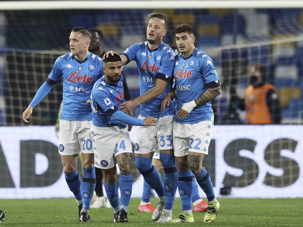  Napoli - Bolonja 3:1 Serija A 26. kolo Lorenco Insinje dva gola 