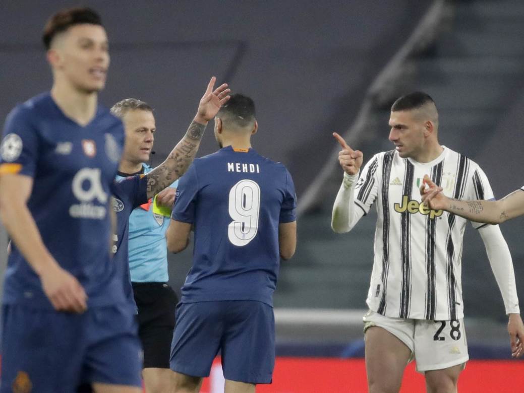  Mehdi Taremi penal crveni karton plakao poslije Jvuentus - Porto 