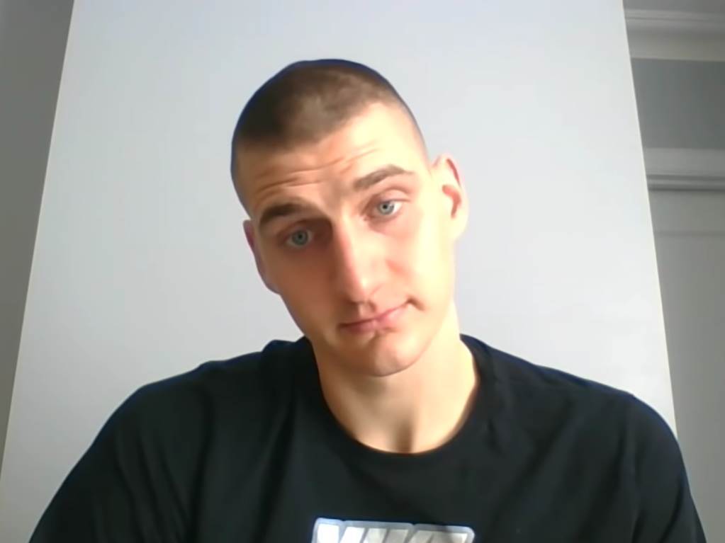  Nikola Jokić pitanje novinara himna SAD 