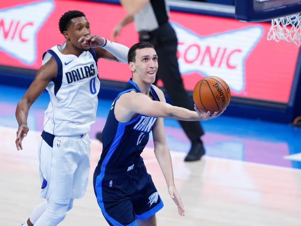  Aleksej Pokuševski i djevojka Joana Lau, prelijepa Grkinja 