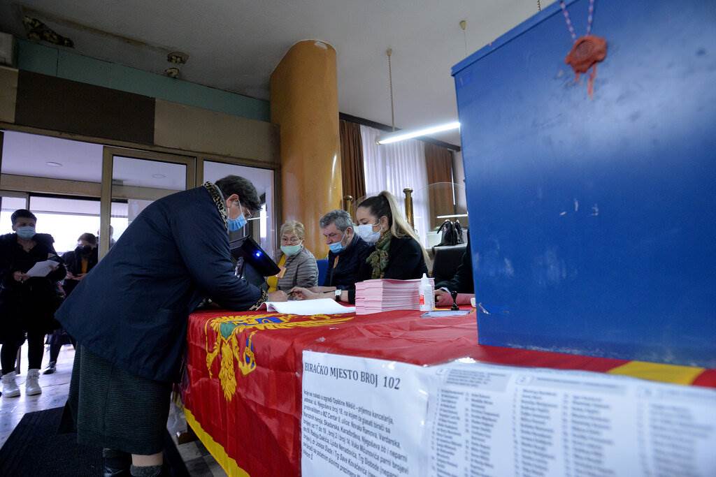  Velika izlaznost na lokalnim izborima u Nikšiću (VIDEO) 