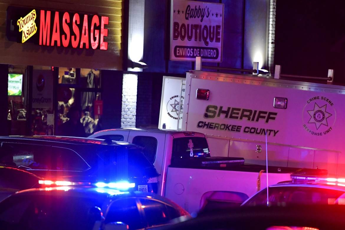  Krvoproliće u Atlanti: Ubio osmoro u salonima za masažu, policija ga uhvatila kao na filmu! (FOTO, VIDEO) 