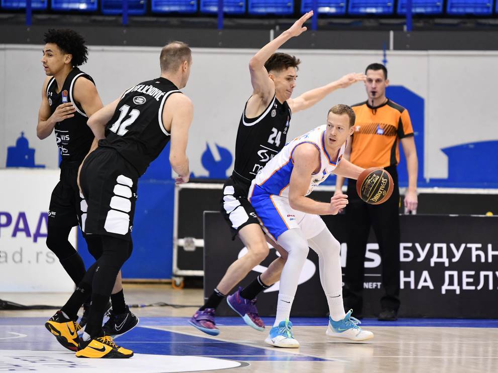  Partizan konačno slavio, sad je gužva u vrhu ABA! Crno-beli igrali za obraz, a napravili pometnju u borbi za vrh 