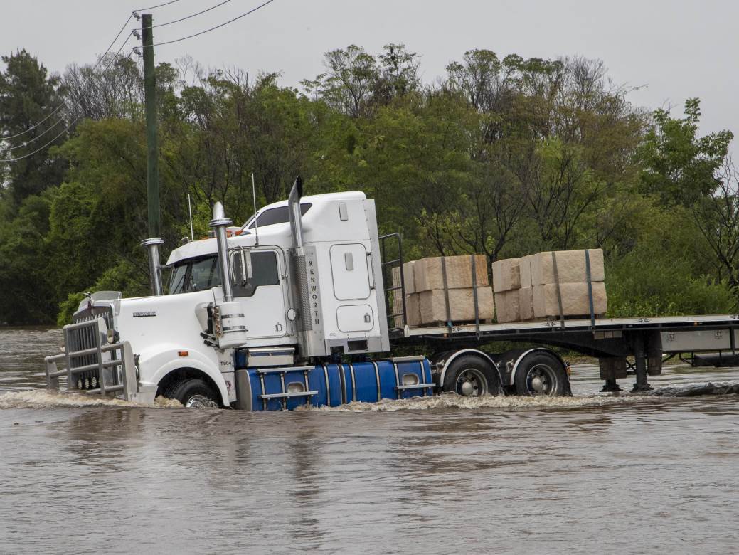  Poplave u Australiji, u dijelovima proglašena prirodna katastrofa (FOTO) 