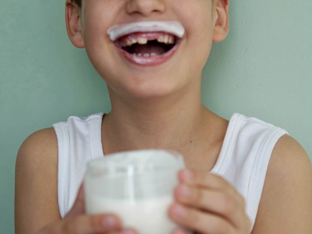  Jogurt i mlijeko i nisu tako dobra ideja pred spavanje, kaže nutricionista 