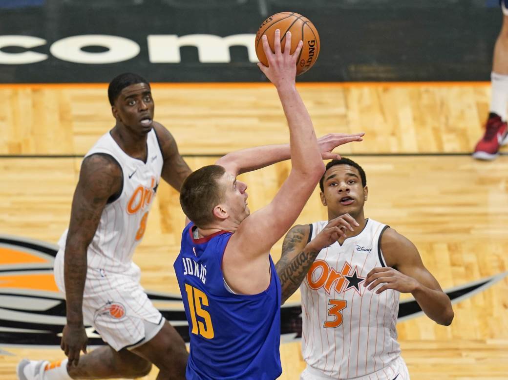  nikola-jokic-trip-dabl-denver-nagets-orlando-medzik-nikola-vucevic 