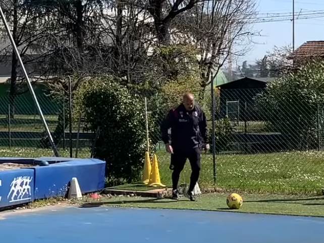  Sinića Mihajlović dječak čelendž slobodni udarac koš 