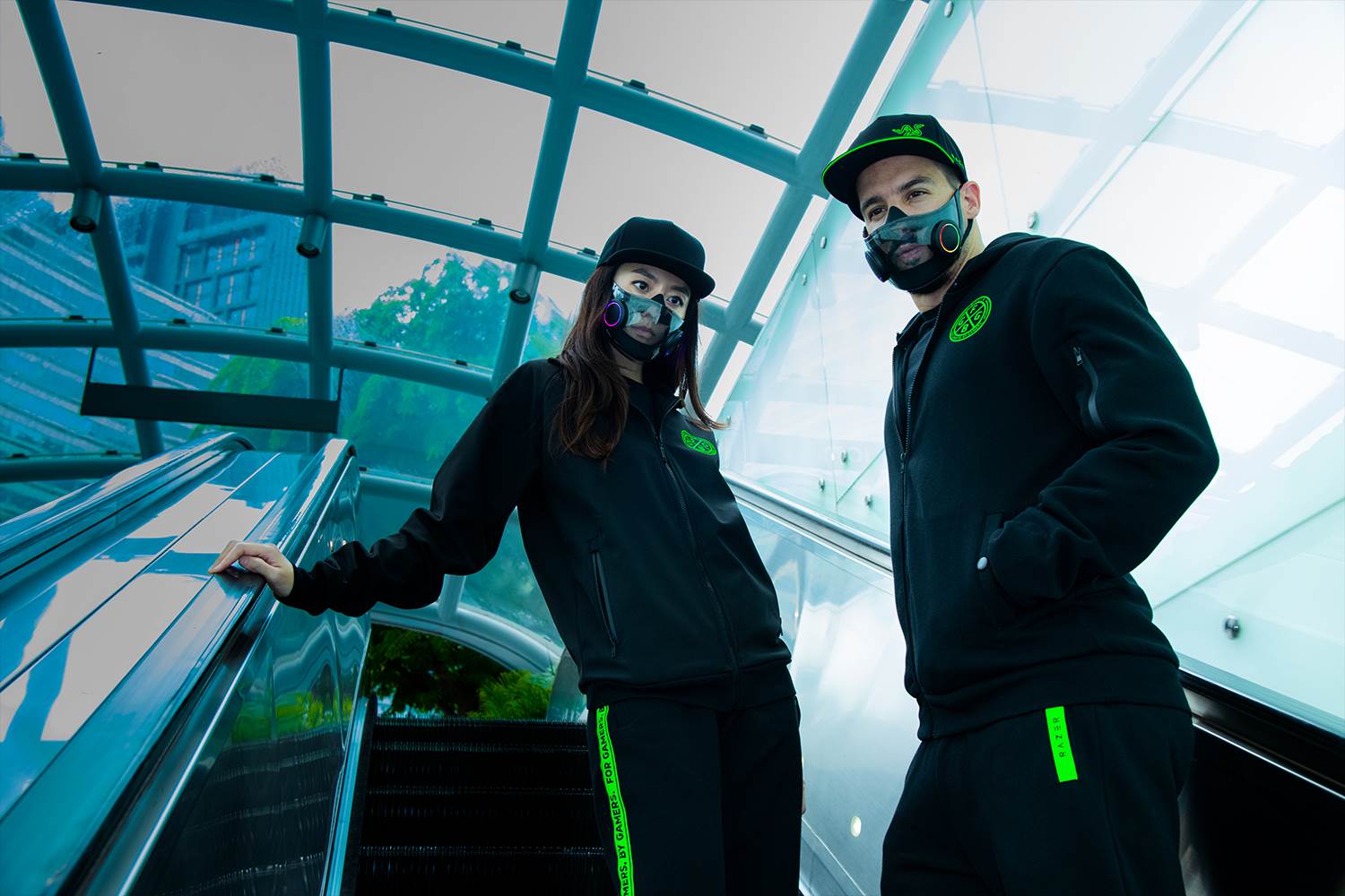  Pametne maske koje svetle, imaju zvučnike i bežično punjenje: Realna potreba ili prilika za lepu zaradu? 