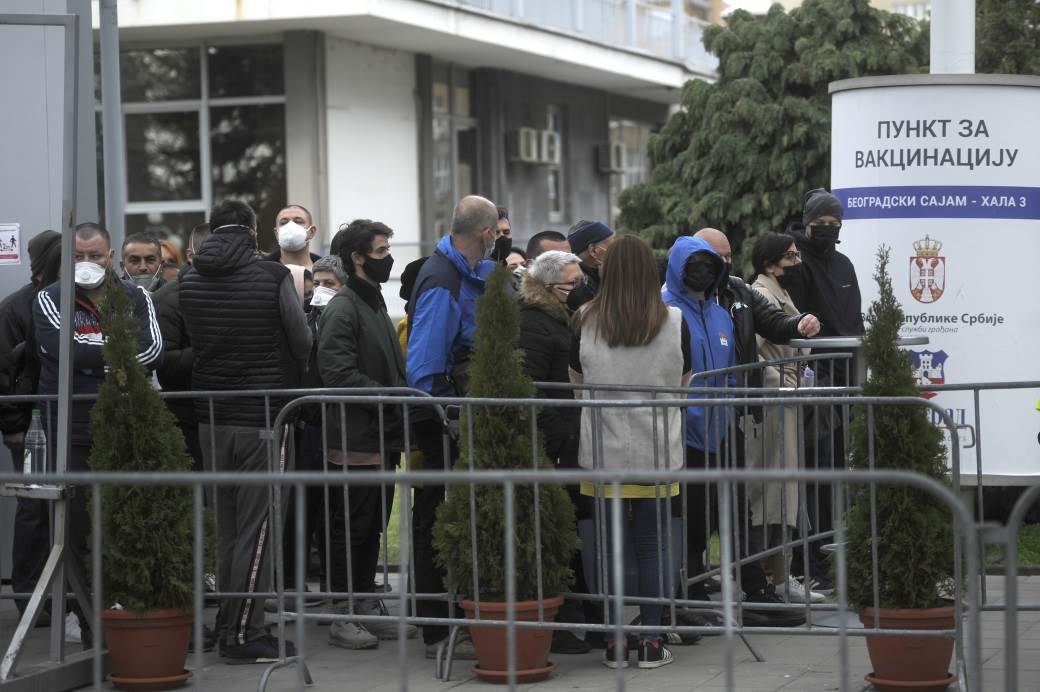  Biće potrebna i treća doza kineske vakcine? Oglasili se proizvođači: Novi sojevi su problem, jedan posebno! 