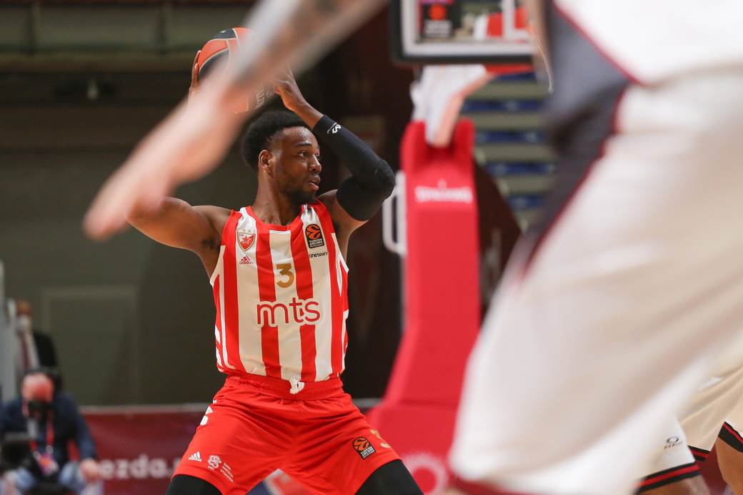  ZVEZDA RAZMONTIRANA U UTAKMICI ZA ZABORAV: Panter se vratio na teren koji poznaje, a onda zatrpao koš bivšeg kluba! 