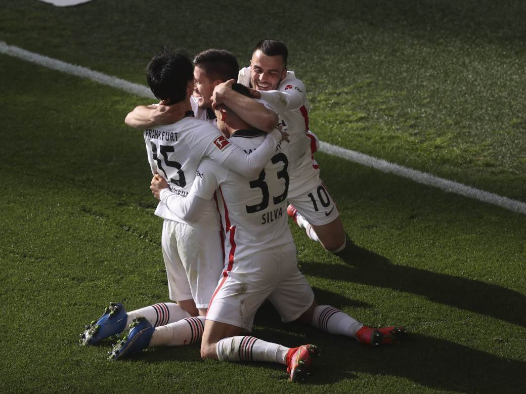  Borusija Dortmund - Ajntraht Frankfurt 1:2, Bundesliga, 27. kolo 