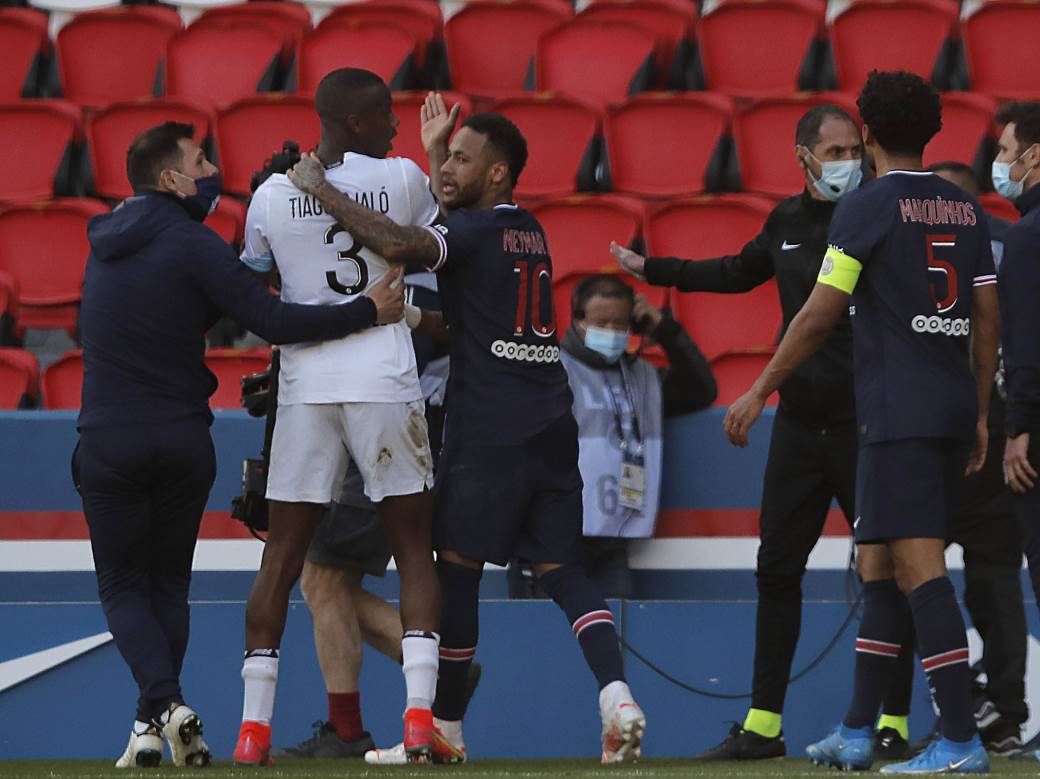  nejmar-tijago-dzala-psz-lil 