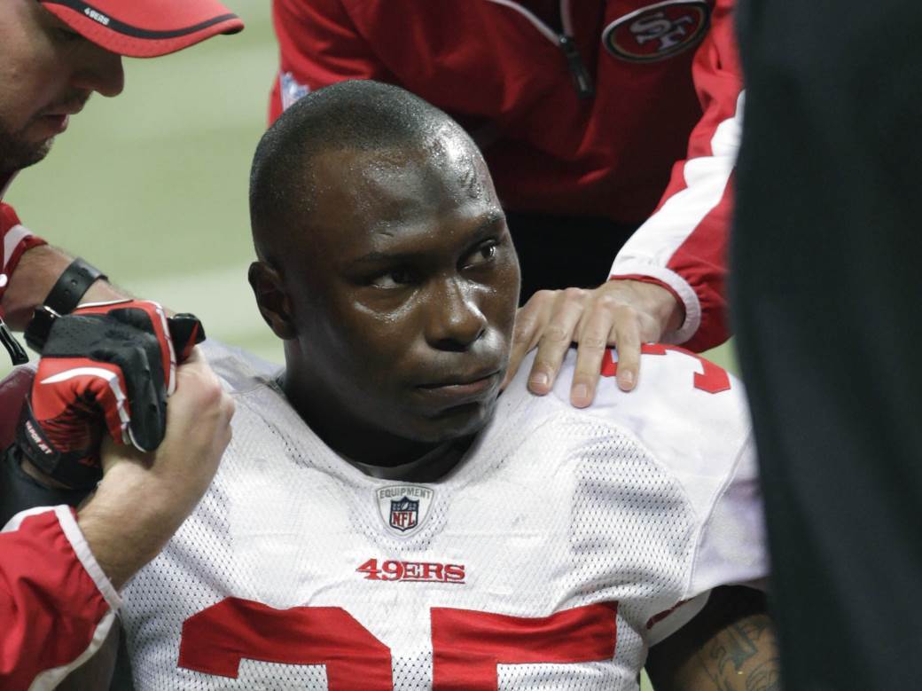  filip-adams-nfl-zvezda-bivsi-igrac-ubio-petoro-ljudi-izvrsio-samoubistvo 