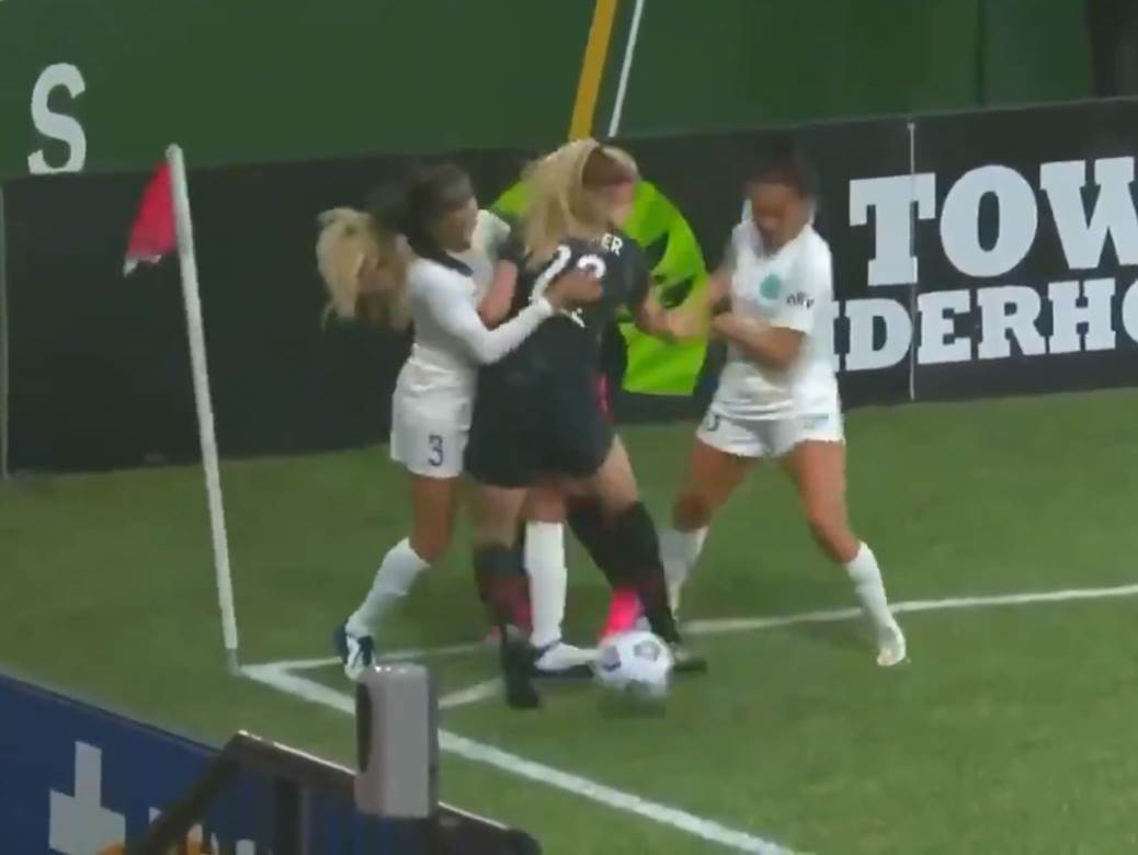  tuca-zenski-fudbal-video-amerika 