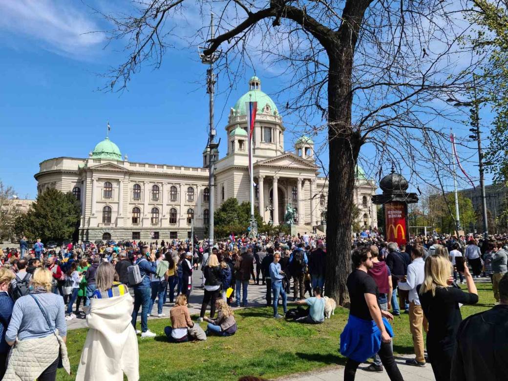  Završen ekološki protest u Beogradu: Hiljade ljudi traže čist vazduh i očuvanje životne sredine! (FOTO, VIDEO) 