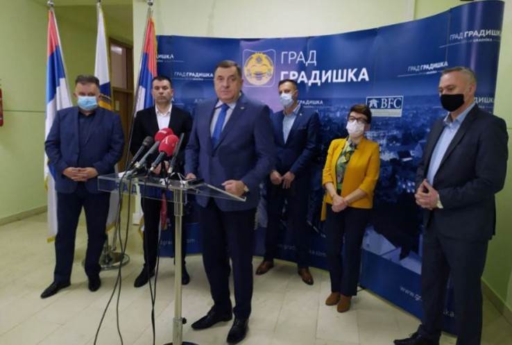  Dodik u Gradišci najavio rekonstrukciju dva magistralna puta 