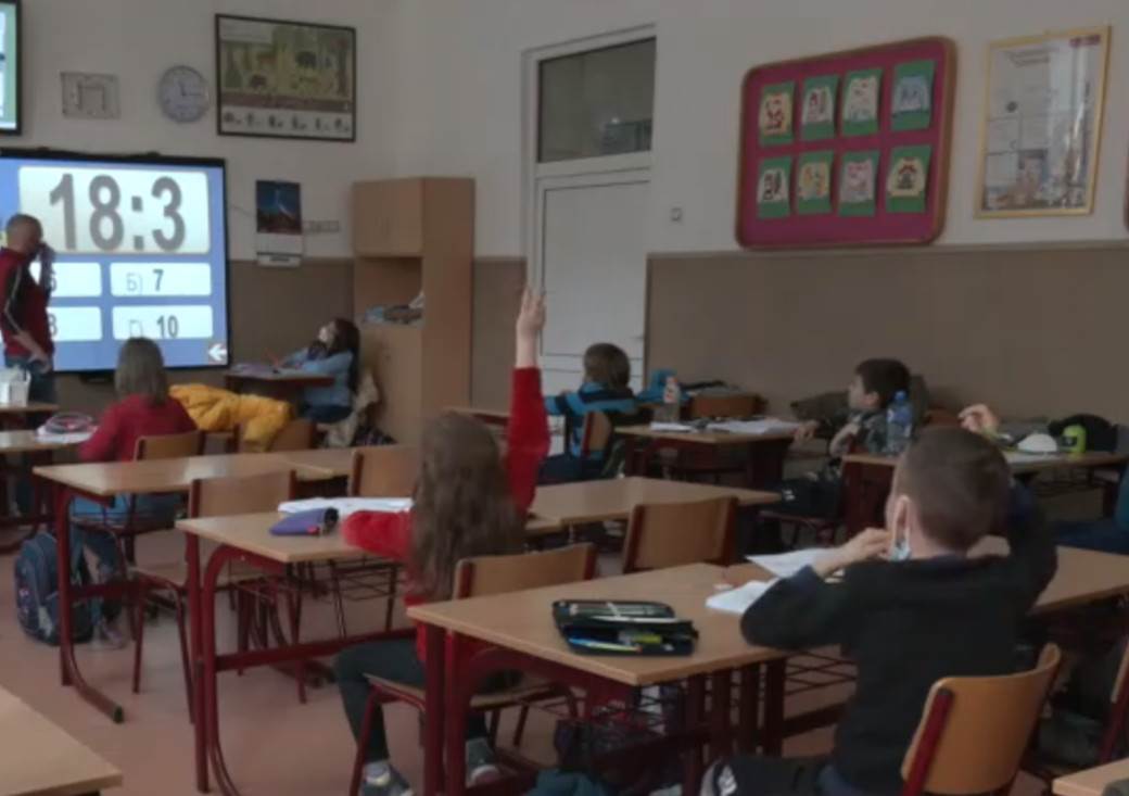  Djeca u Srbiji će učiti da mogu da biraju pol!? Novi udžbenici iz biologije razbjesnili roditelje 
