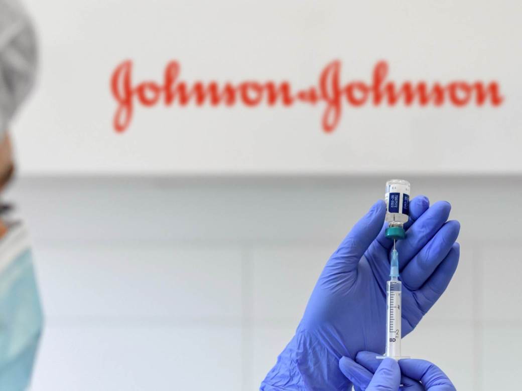  SAD preporučile pauziranje vakcinacije "Johnson&Johnson" vakcinom 