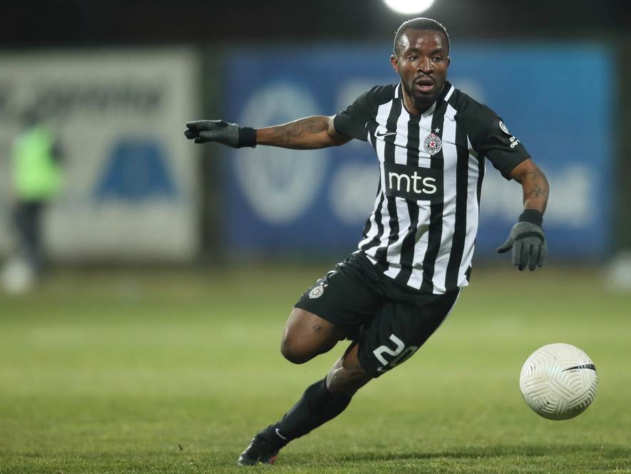  sejduba-suma-fk-partizan-jeo-tokom-utakmice-papiric-ramazan-post 