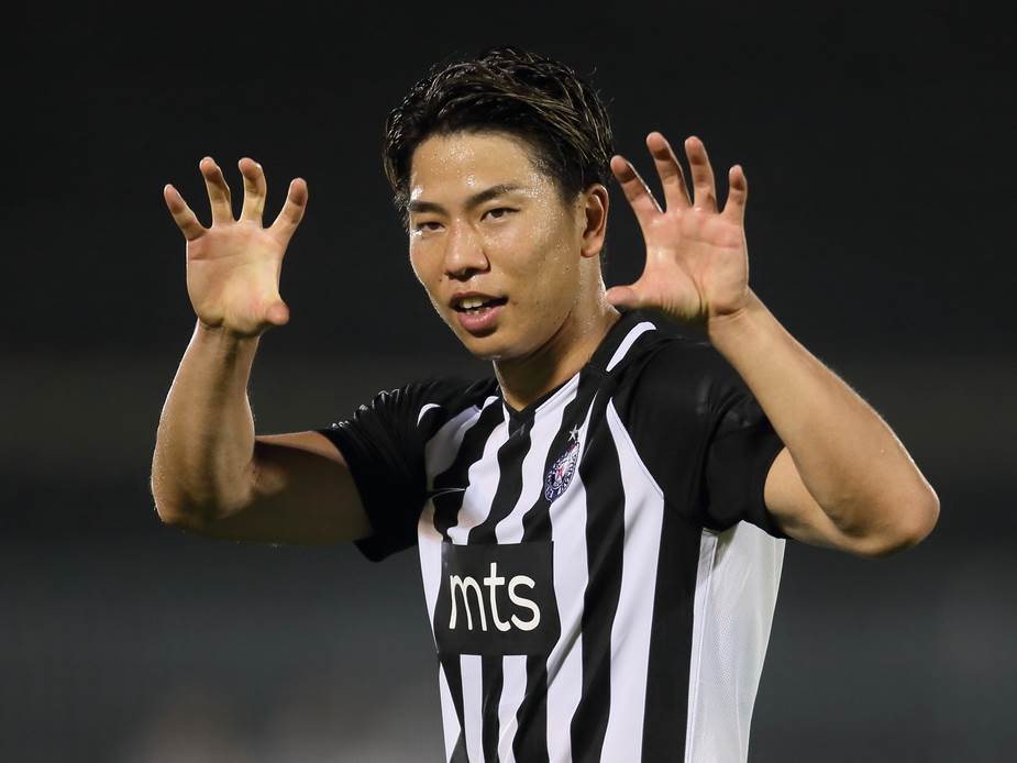  takuma asano potpisao za bohum 