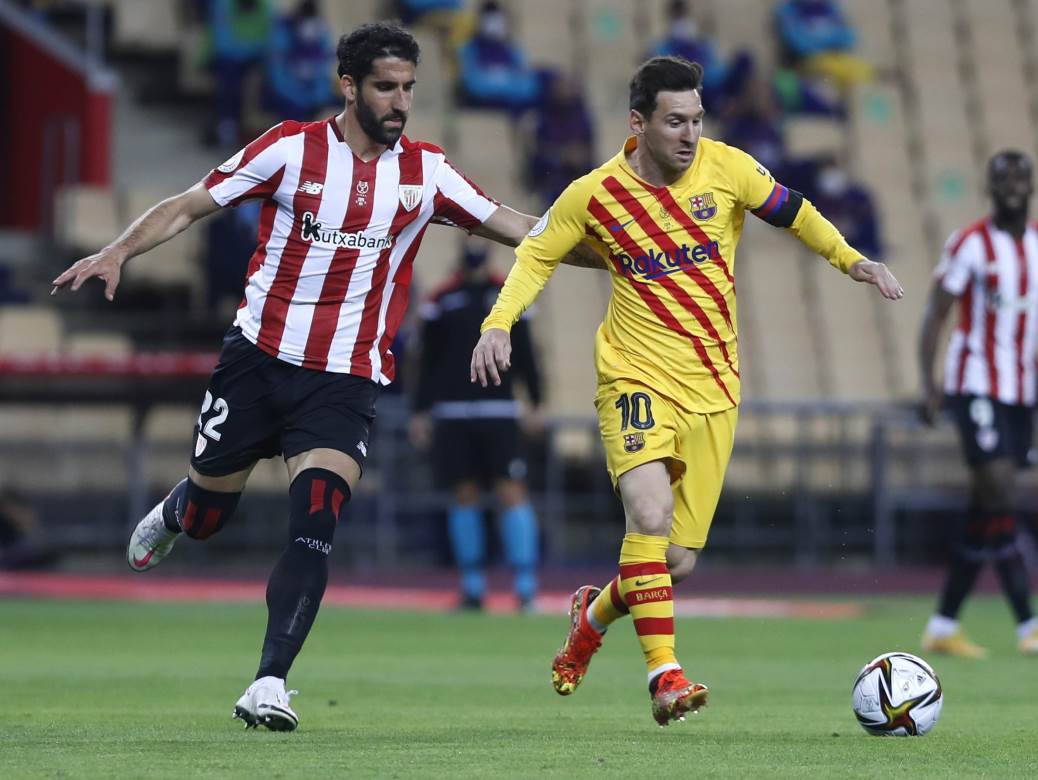  15-SEKUNDI-FUDBALSKE-PERFEKCIJE-POGLEDAJTE-MESIJEVU-MAGIJU-IZ-NAJBOLJEG-UGLA-Zbog-ovoga-je-najbolji- 