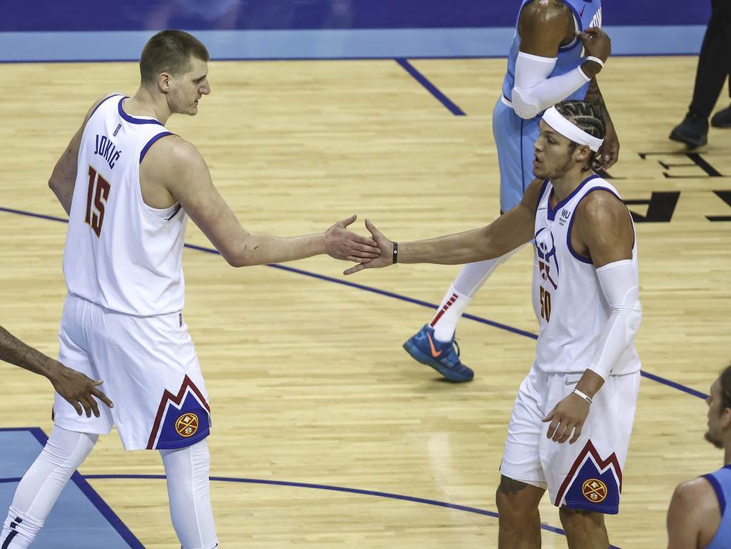  aron-gordon-nikola-jokic-mvp-srpski-denver 