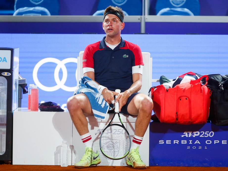  filip krajinović bacao reket 