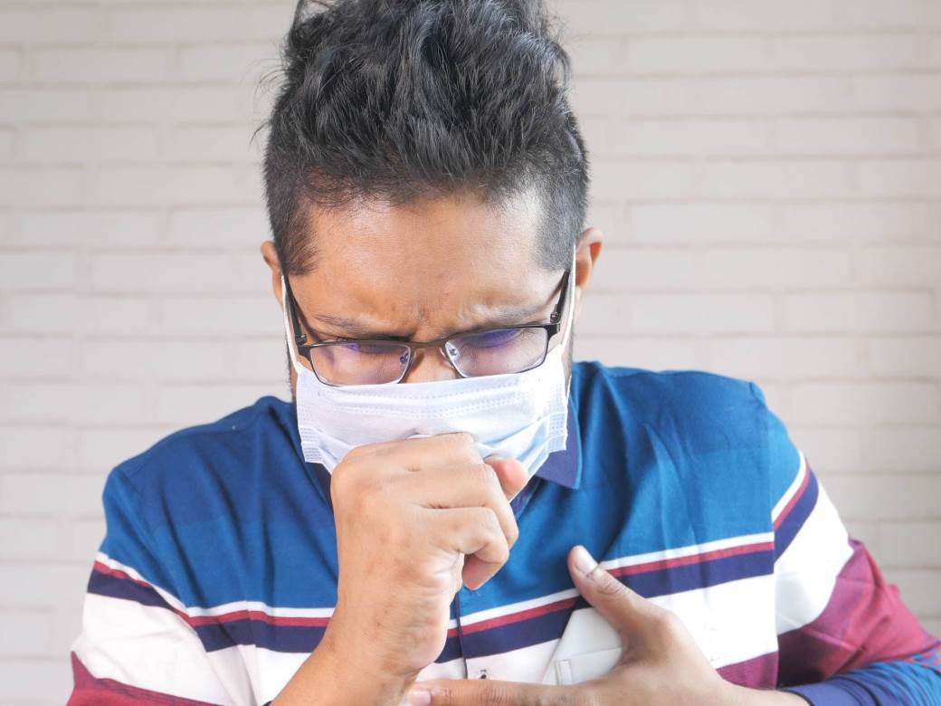  Uhapšen Španac koji je koronom zarazio 22 ljudi: Bolestan išao u teretanu, namjerno kašljao u ljude... 