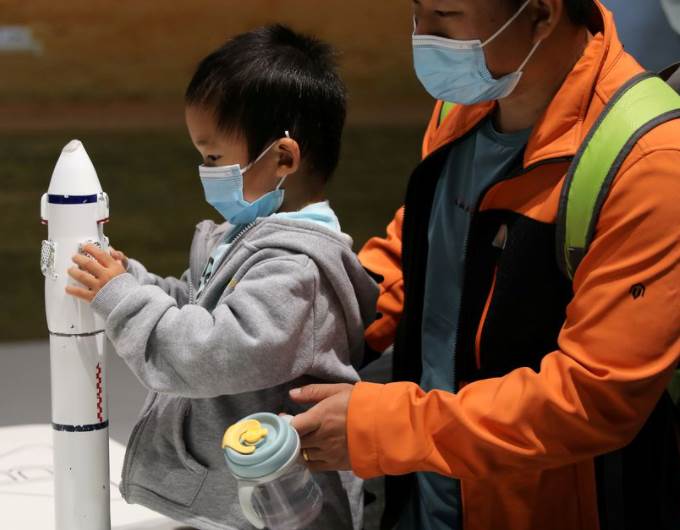  Kinezi napravili robota koji će da čisti svemir 