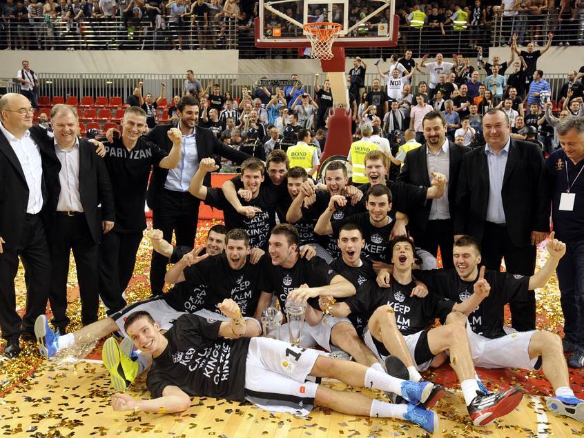  kk-partizan-aba-liga-trofej-2013-tim 
