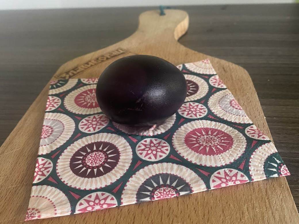  "Pijano jaje": Obojite ga u vinu, rezultat će vas oduševiti (FOTO) 