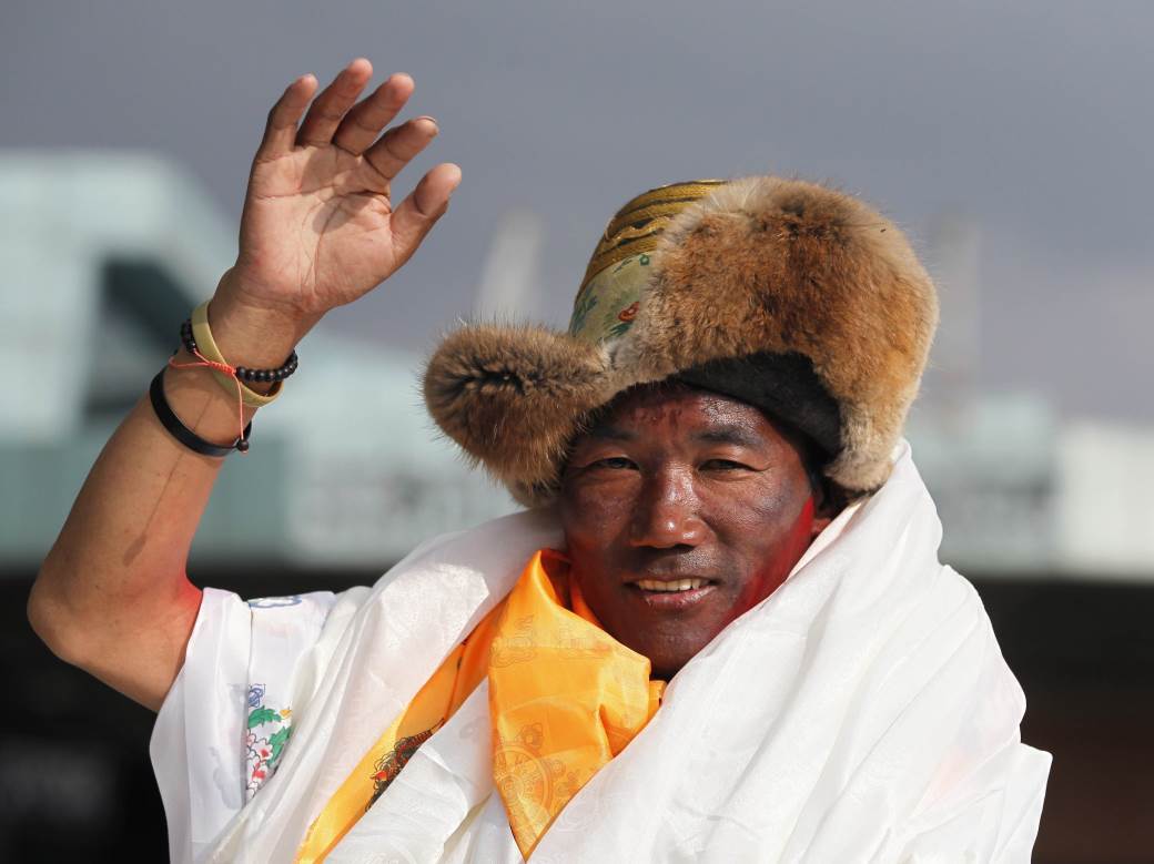  Oborio sopstveni rekord: Popeo se na Mont Everest 25 puta! 