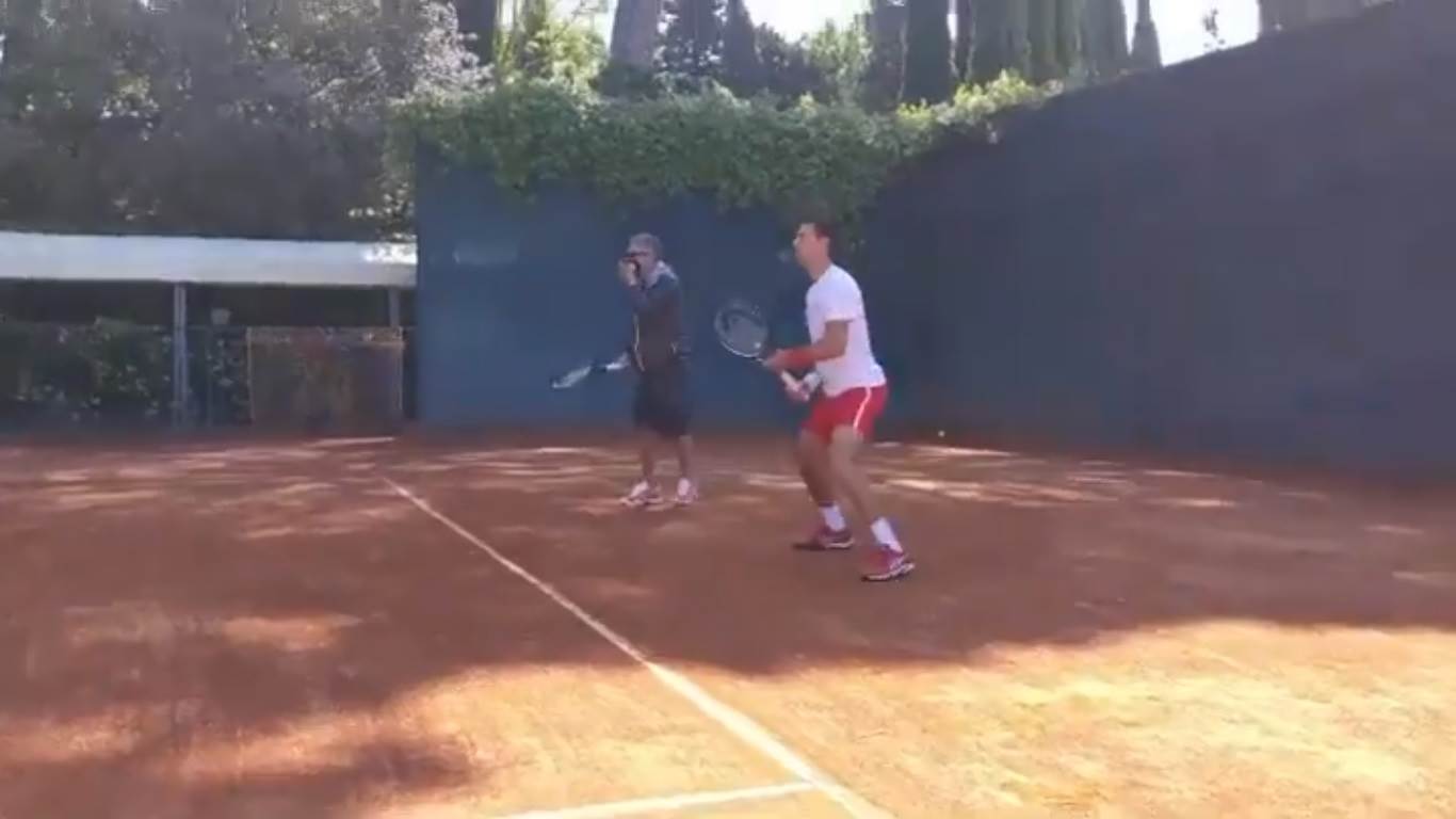  novak-djokovic-italijanski-komicar-fioreljo-trener-masters-rim 