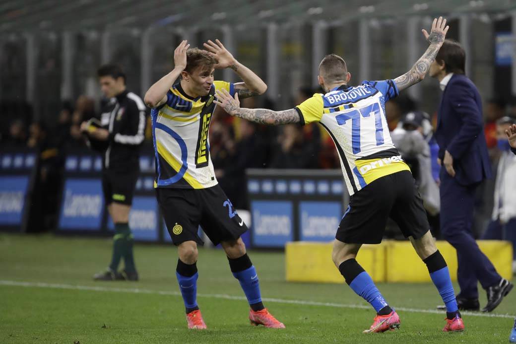  inter-sareni-dresovi 