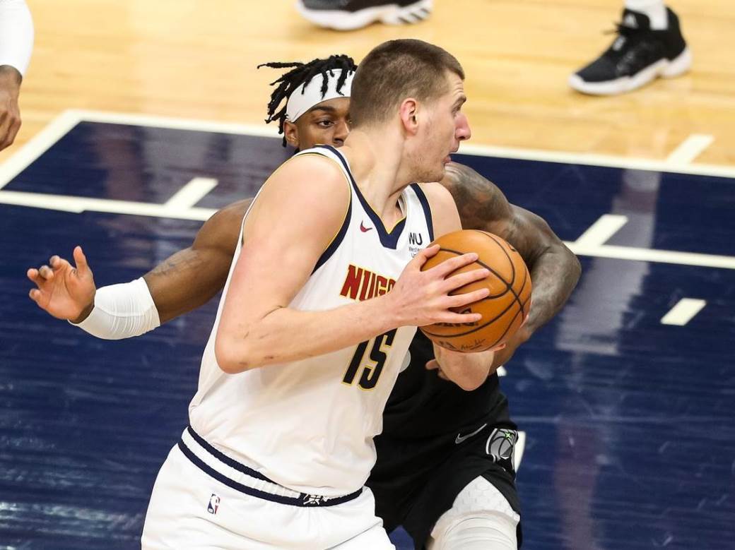  nikola-jokic-31-poen-denver-pobeda-minesota-114-103-mvp-partija-14-skokova-nba-video 