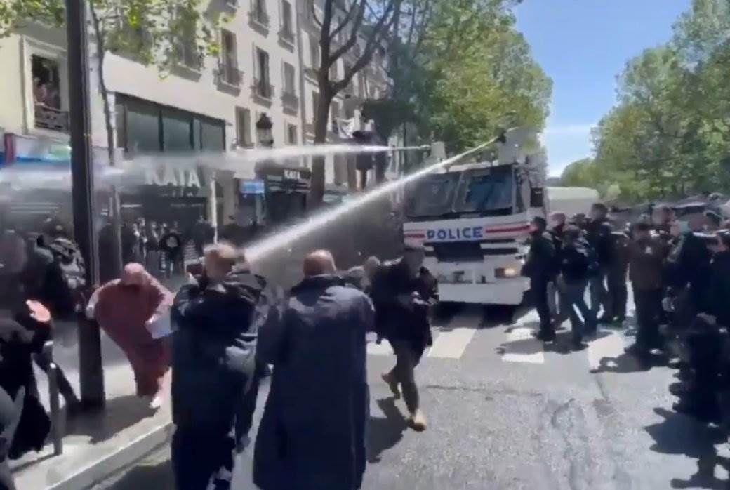  Protesti širom Francuske zbog Izraela i Palestine, policija upotrebijebila vodene topove! (VIDEO) 