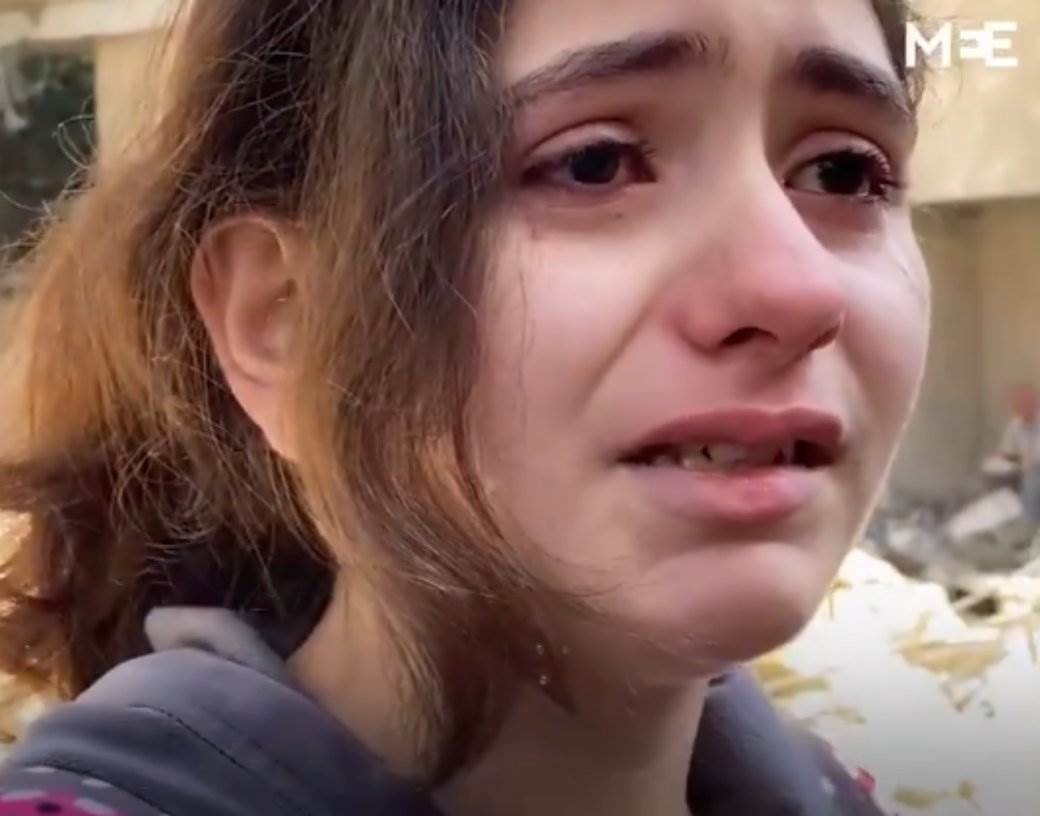  Govor djevojčice (10) u ruševinama Gaze rasplakao svijet: Zašto su morali da ubiju djecu, nije fer! (VIDEO) 