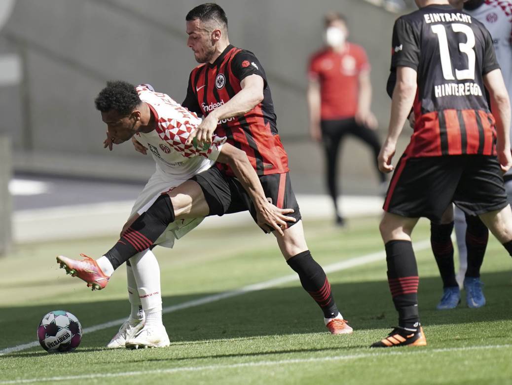  filip-kostic-ajntraht-franfurt-lionel-mesi-dzejdon-sanco-tomas-miler 