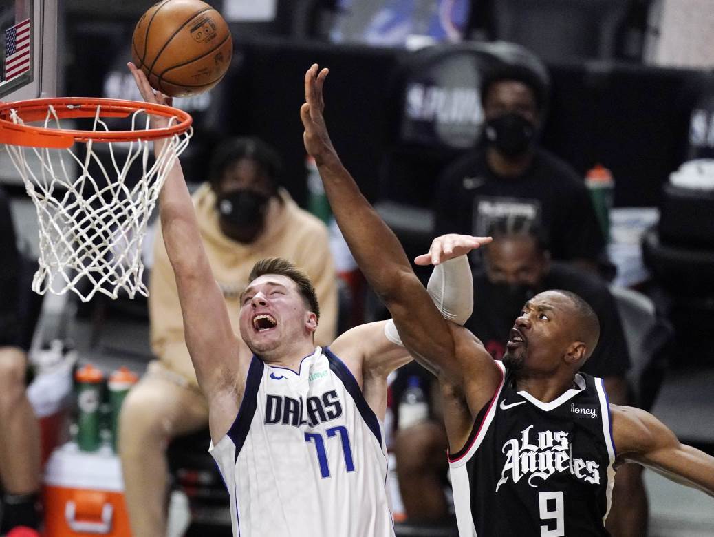  luka-doncic-los-andjeles-klipers-dalas-nba-plejof-video 