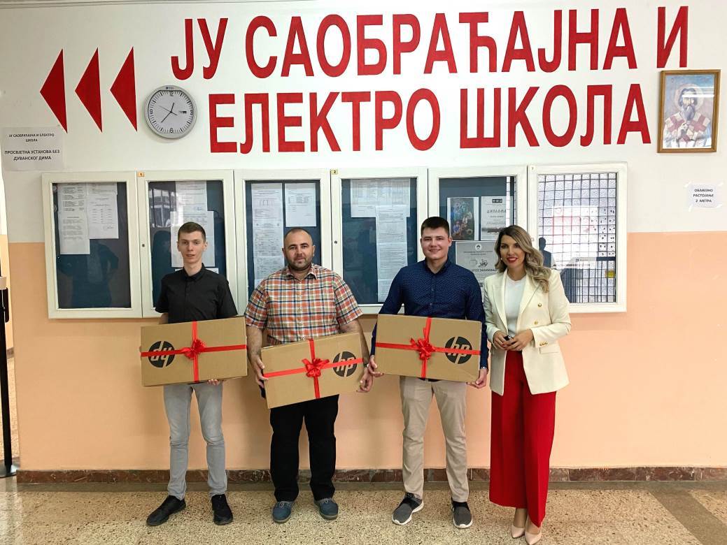  m:tel u posjeti pobjednicima Regionalnog app izazova iz Doboja 