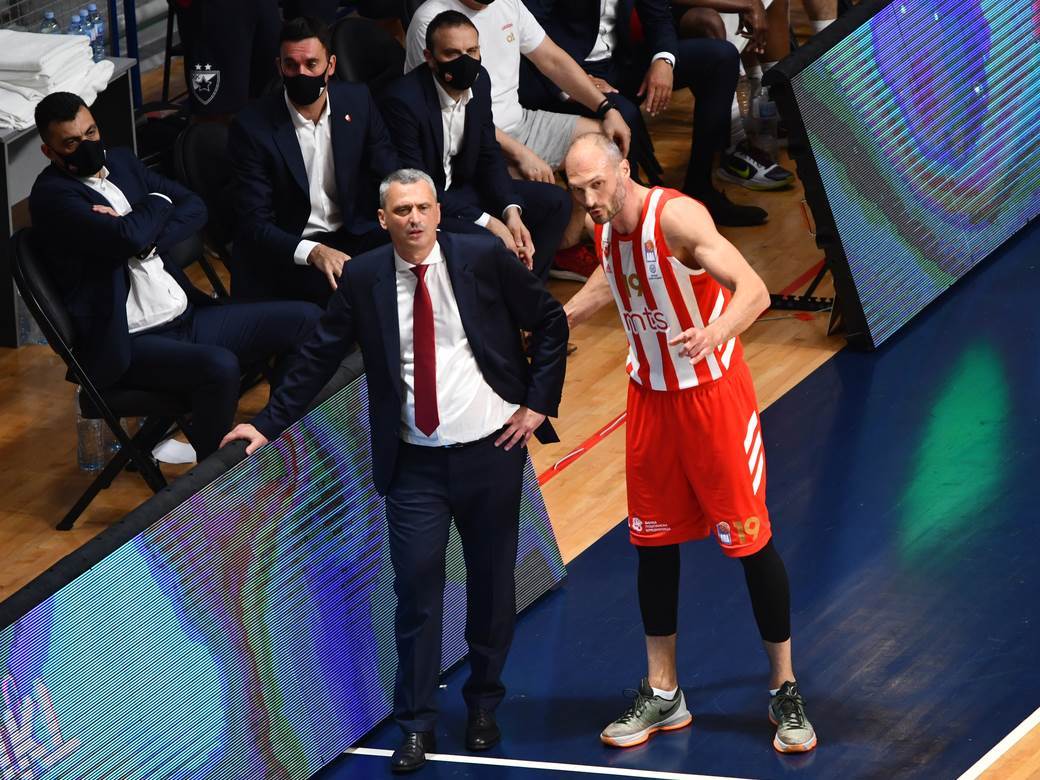  buducnost-crvena-zvezda-81-80 